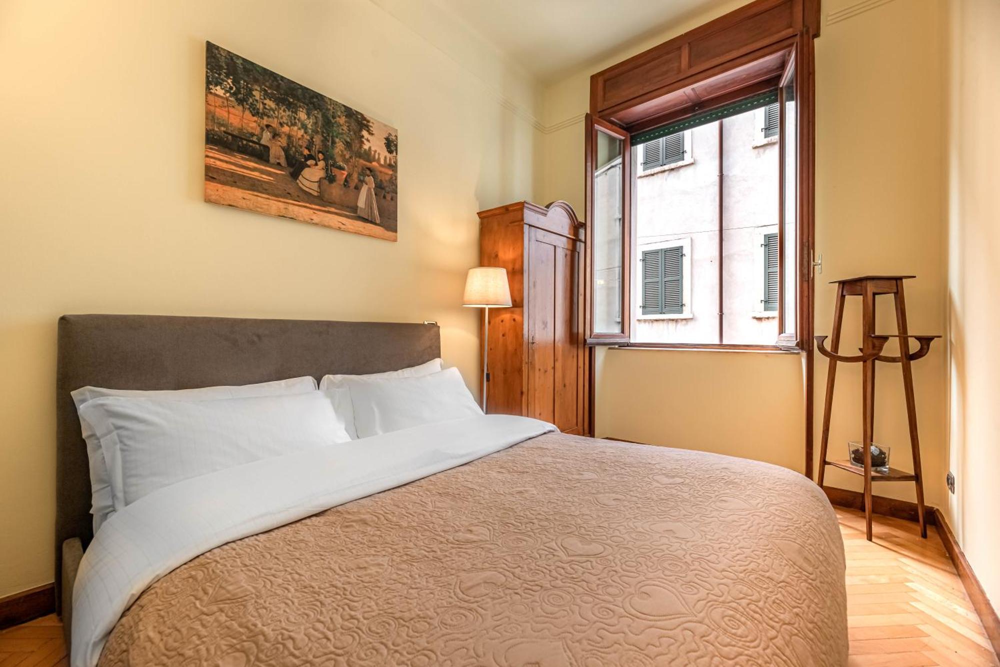 Piazza Isolo Central Apartment Verona Eksteriør bilde